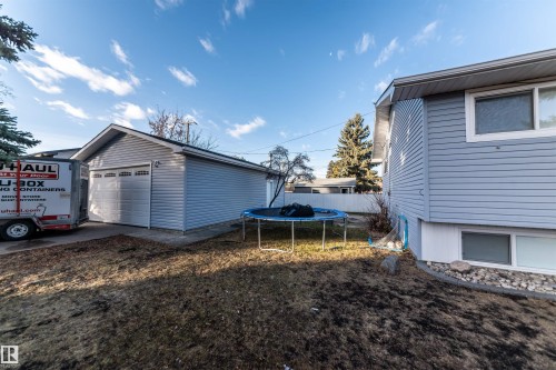 26 Dorchester Road, Spruce Grove, AB - Outdoor