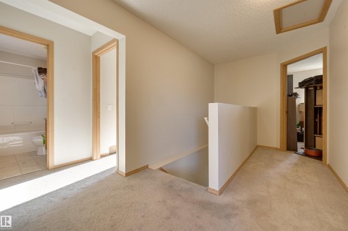 137 10909 106 Street, Edmonton, AB - Indoor Photo Showing Other Room
