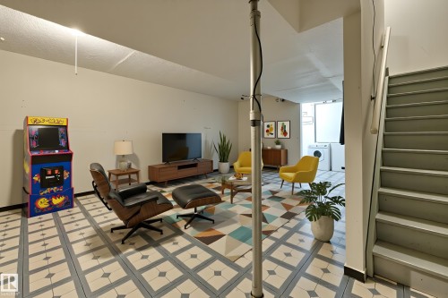 137 10909 106 Street, Edmonton, AB - Indoor Photo Showing Other Room