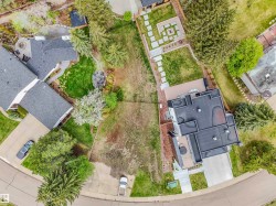 6A LAURIER Place  Edmonton, AB T5R 5P4