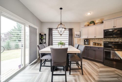 5927 6 Avenue, Edmonton, AB - Indoor Photo Showing Dining Room