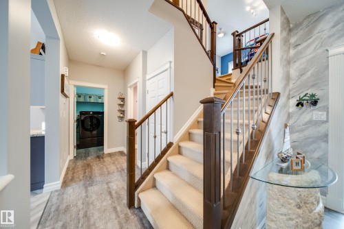 5927 6 Avenue, Edmonton, AB - Indoor Photo Showing Other Room