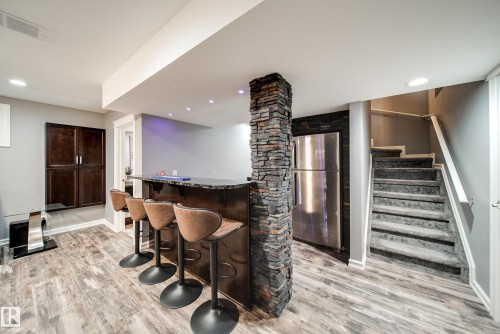 5927 6 Avenue, Edmonton, AB - Indoor