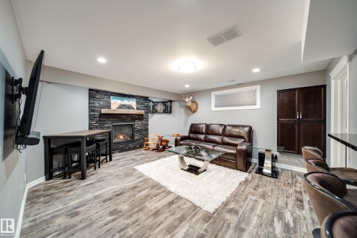 5927 6 Avenue, Edmonton, AB - Indoor With Fireplace