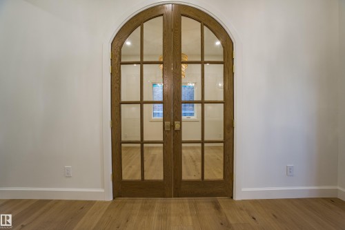 12304 39 Avenue, Edmonton, AB - Indoor Photo Showing Other Room