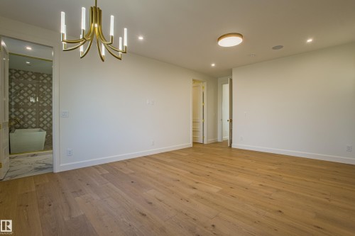 12304 39 Avenue, Edmonton, AB - Indoor Photo Showing Other Room