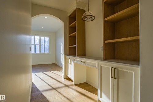 12304 39 Avenue, Edmonton, AB 