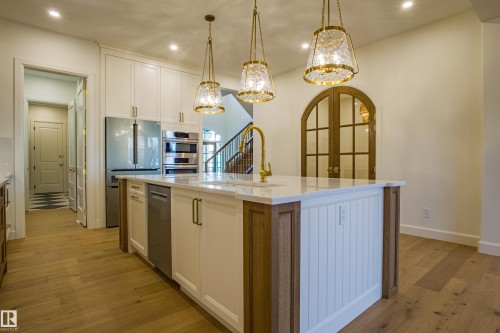 12304 39 Avenue, Edmonton, AB - Indoor Photo Showing Kitchen
