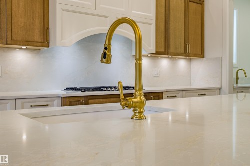 12304 39 Avenue, Edmonton, AB - Indoor