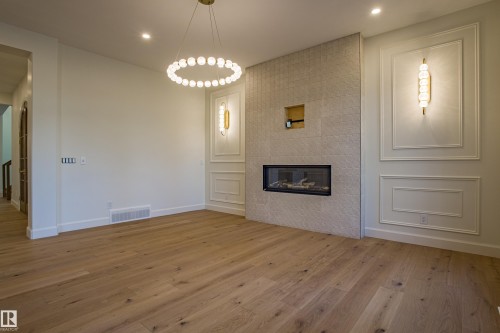 12304 39 Avenue, Edmonton, AB - Indoor With Fireplace