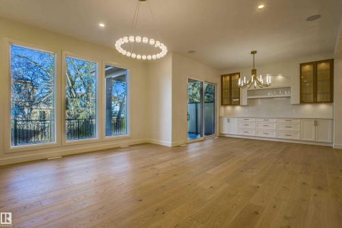 12304 39 Avenue, Edmonton, AB - Indoor