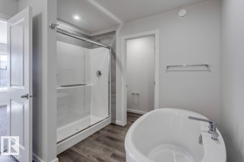 14 Chartres Close, St. Albert, AB - Indoor Photo Showing Bathroom