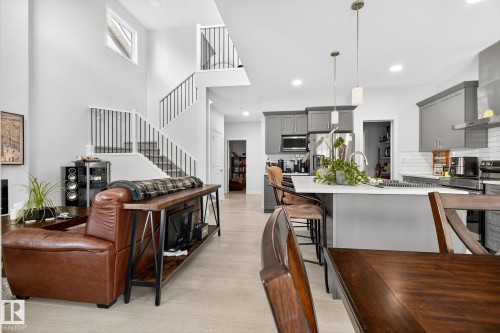 1624 Erker Way, Edmonton, AB - Indoor Photo Showing Kitchen With Upgraded Kitchen