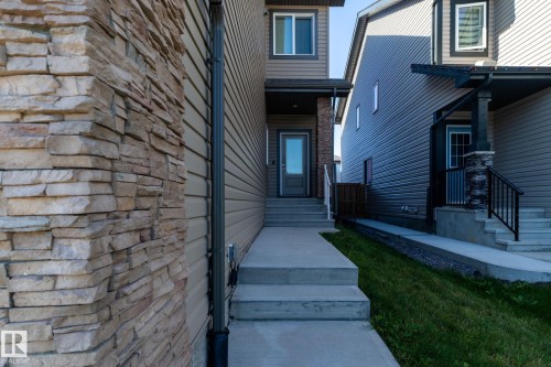 1624 Erker Way, Edmonton, AB - Outdoor