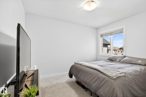 1624 Erker Way, Edmonton, AB - Indoor Photo Showing Bedroom
