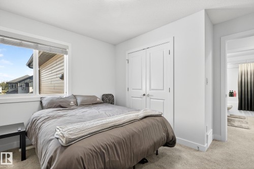 1624 Erker Way, Edmonton, AB - Indoor Photo Showing Bedroom