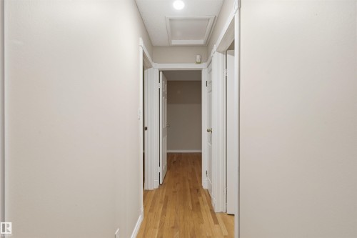 16803 93 Street, Edmonton, AB - Indoor Photo Showing Other Room