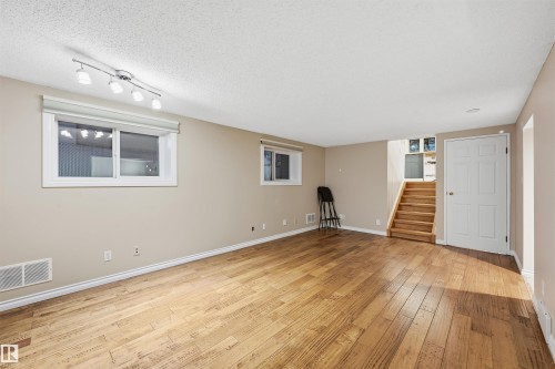 16803 93 Street, Edmonton, AB - Indoor