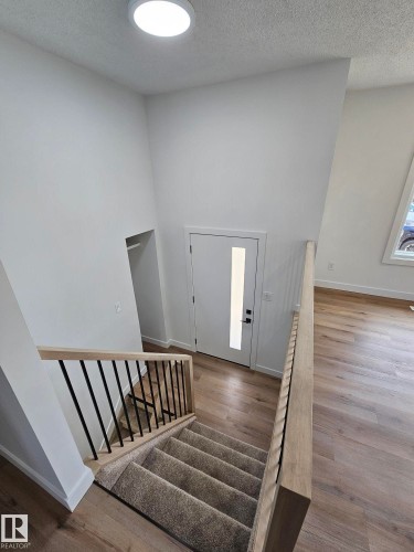 Edmonton, AB - Indoor Photo Showing Other Room