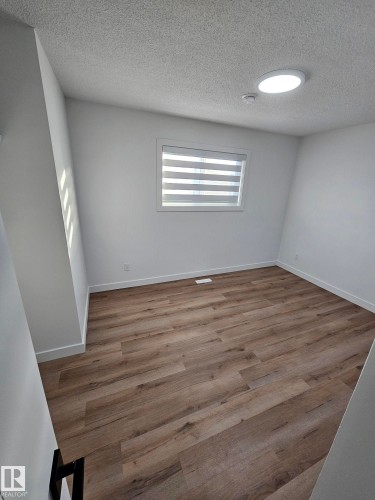 Edmonton, AB - Indoor Photo Showing Other Room