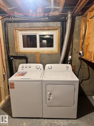 Edmonton, AB - Indoor Photo Showing Laundry Room