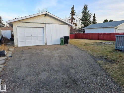 Edmonton, AB - Outdoor