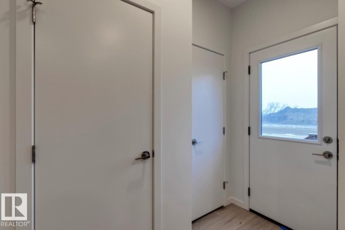 120 Garneau Gate, Spruce Grove, AB - Indoor Photo Showing Other Room