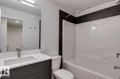 120 Garneau Gate, Spruce Grove, AB - Indoor Photo Showing Bathroom