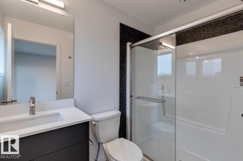 120 Garneau Gate, Spruce Grove, AB - Indoor Photo Showing Bathroom