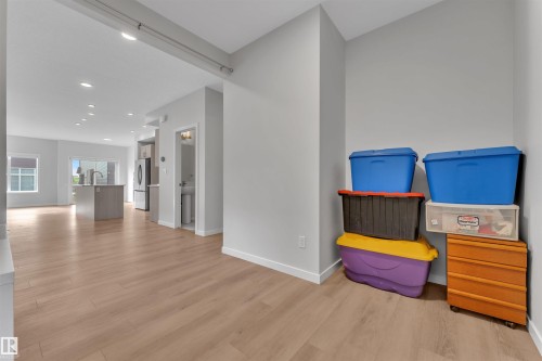 226 Orchards Boulevard, Edmonton, AB - Indoor