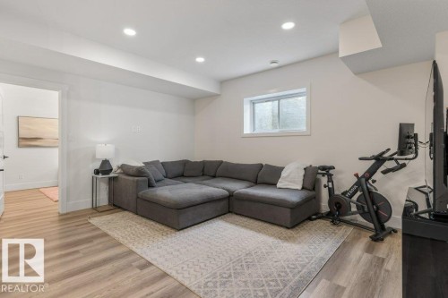 67 Jamison Crescent, St. Albert, AB - Indoor Photo Showing Living Room