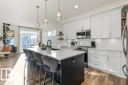 67 Jamison Crescent, St. Albert, AB - Indoor Photo Showing Kitchen With Upgraded Kitchen
