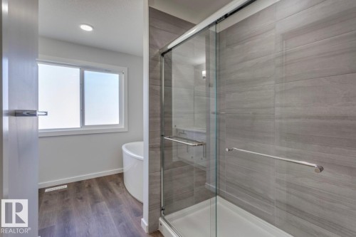 8 Chartres Close, St. Albert, AB - Indoor Photo Showing Bathroom