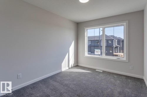 8 Chartres Close, St. Albert, AB - Indoor Photo Showing Other Room