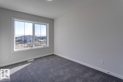 8 Chartres Close, St. Albert, AB - Indoor Photo Showing Other Room