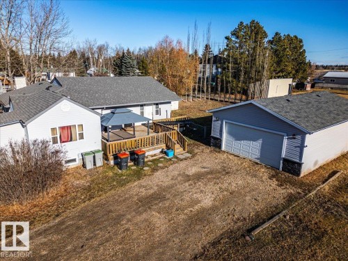 5309 52 Street, Thorsby, AB - Outdoor