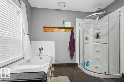 5309 52 Street, Thorsby, AB - Indoor Photo Showing Bathroom