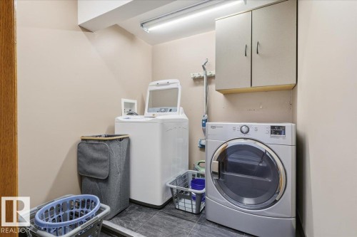 5309 52 Street, Thorsby, AB - Indoor Photo Showing Laundry Room