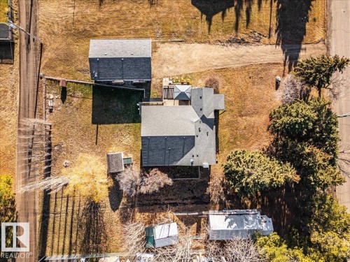 5309 52 Street, Thorsby, AB - Outdoor