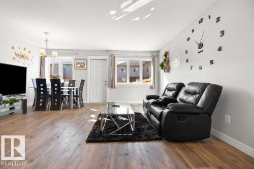 9053 Cooper Link Link, Edmonton, AB - Indoor Photo Showing Living Room