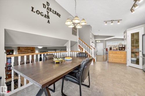 8304 170 Avenue, Edmonton, AB - Indoor Photo Showing Dining Room