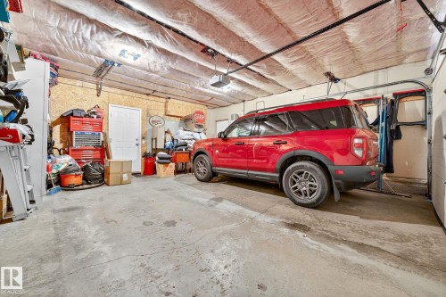 8304 170 Avenue, Edmonton, AB - Indoor Photo Showing Garage