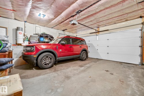 8304 170 Avenue, Edmonton, AB - Indoor Photo Showing Garage