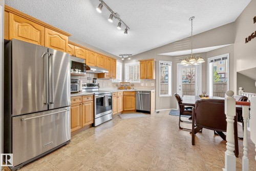 8304 170 Avenue, Edmonton, AB - Indoor Photo Showing Kitchen