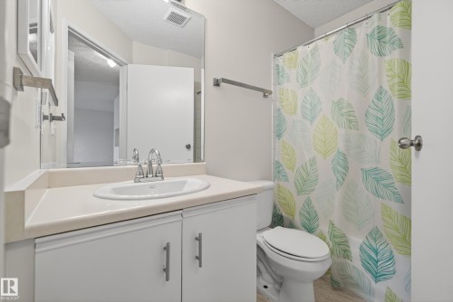 131 9620 174 Street, Edmonton, AB - Indoor Photo Showing Bathroom