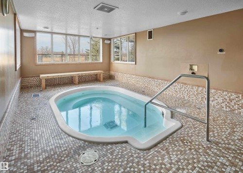 114 278 Suder Greens Drive, Edmonton, AB - Indoor Photo Showing Other Room