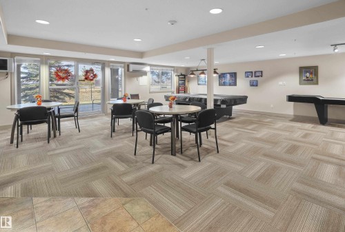 114 278 Suder Greens Drive, Edmonton, AB - Indoor Photo Showing Dining Room