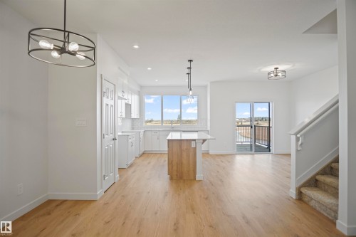 1165 South Creek Wynd, Stony Plain, AB - Indoor