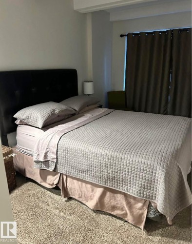 1703 9918 101 Street, Edmonton, AB - Indoor Photo Showing Bedroom