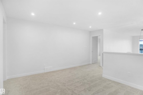 1177 South Creek Wynd, Stony Plain, AB - Indoor Photo Showing Other Room